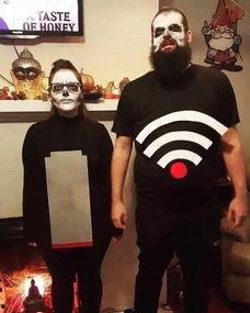 上班迟到被屁股视频,尴尬瞬间引发网友热议