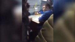 女人打屁屁视频,网络热传女人打屁屁视频引发热议